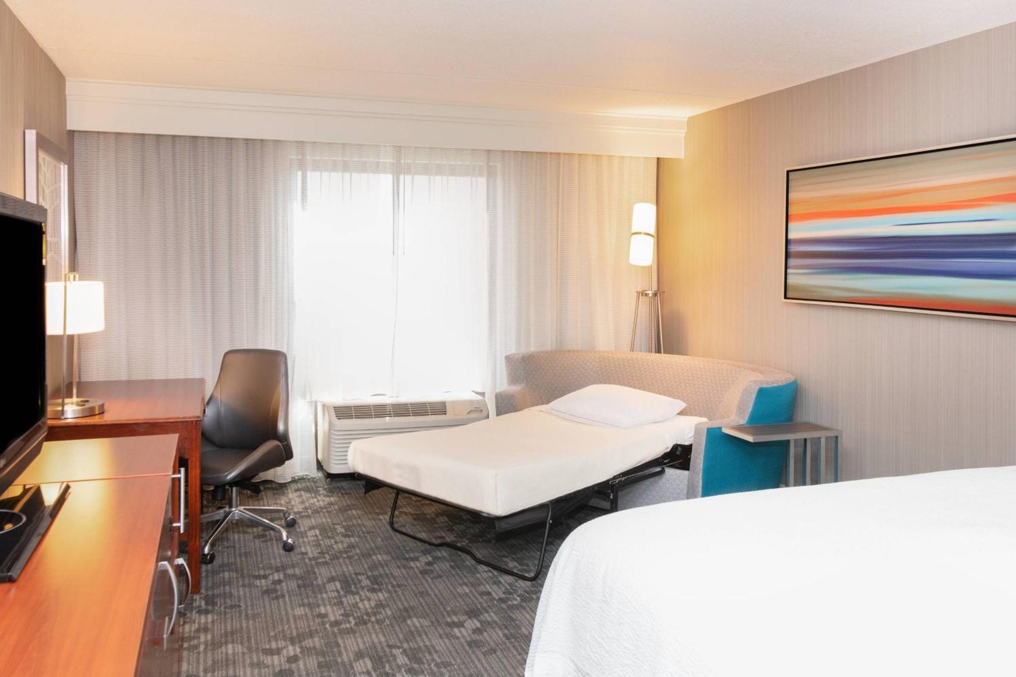 Hotel Courtyard By Marriott 3*
